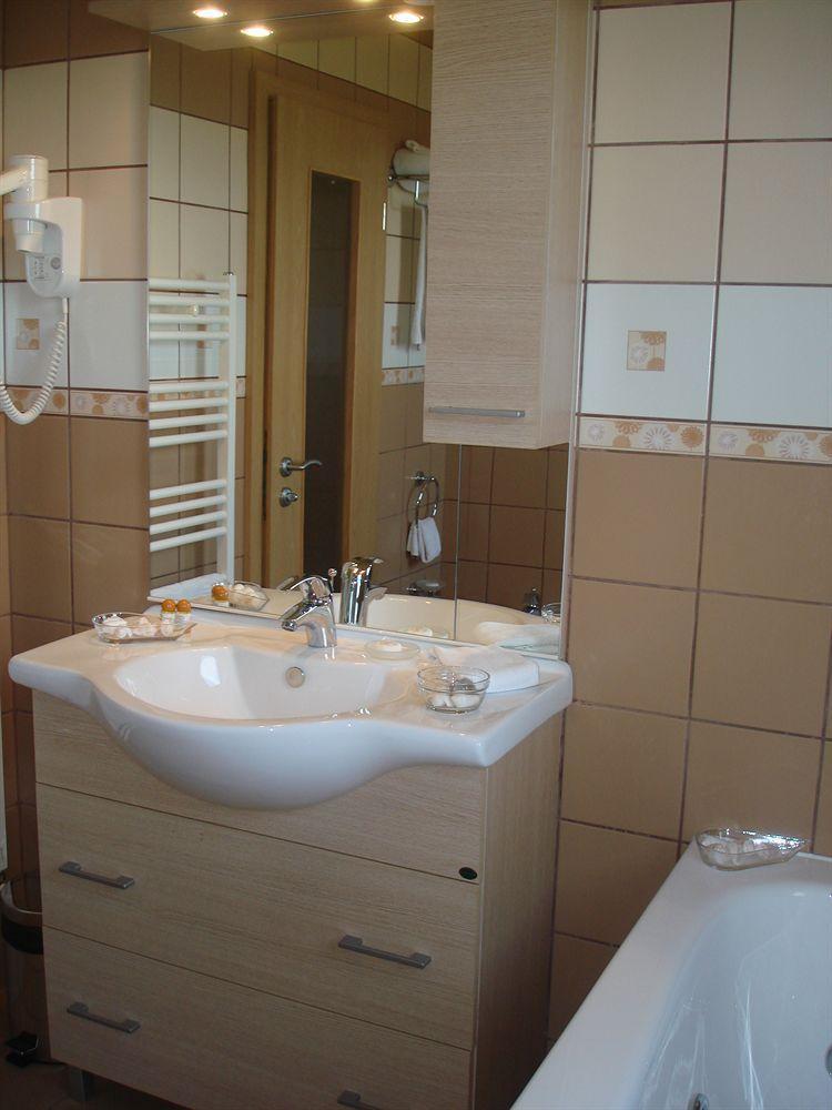 Anette Resort & Spa Covaci Bagian luar foto